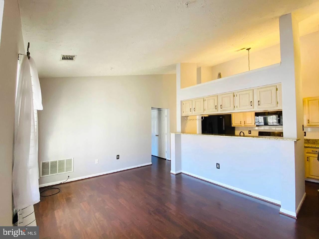 13107 Briarcliff Terrace, Unit 2211 Germantown, MD 20874 - Photo 4 of 12