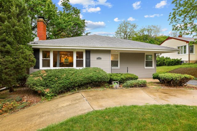1042 Riedy Road Lisle, IL 60532 - Photo 2 of 29