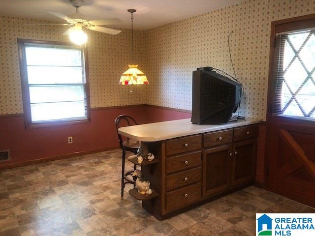 1817 Mountain Circle Birmingham, AL 35217 - Photo 10 of 41