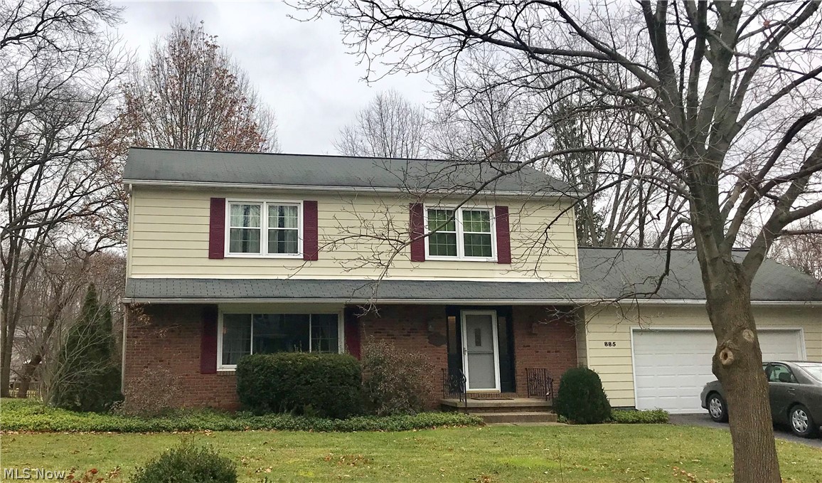 885 South Hametown Road Akron, OH 44321 - Photo 1 of 27