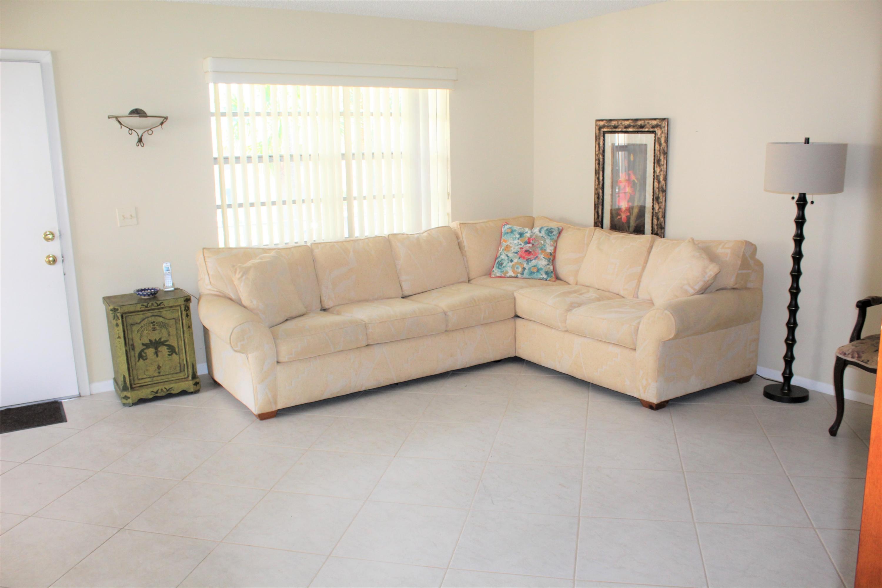 956 Normandy Trail Delray Beach, FL 33484 - Photo 3 of 15 Living Room