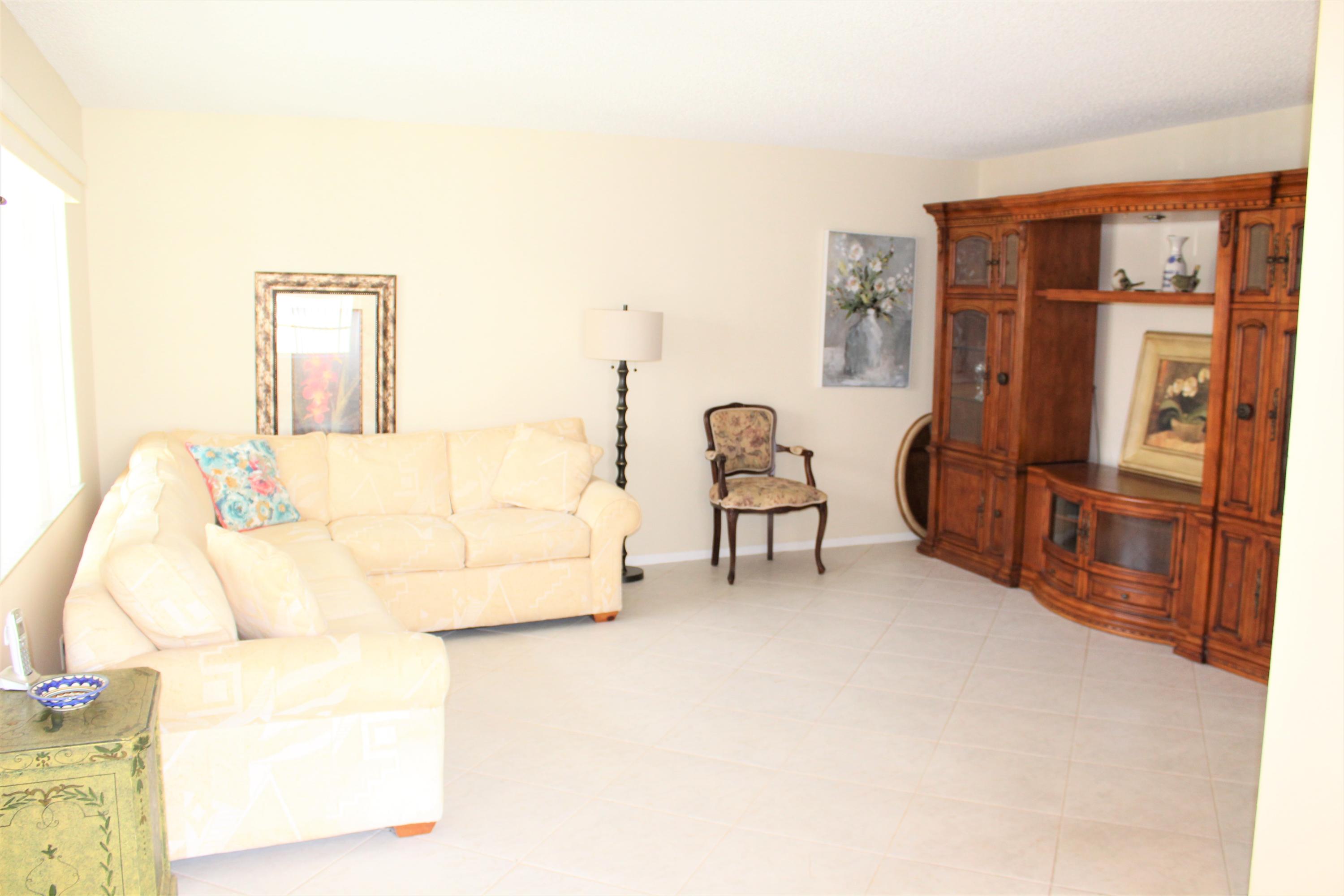 956 Normandy Trail Delray Beach, FL 33484 - Photo 4 of 15 Living Room