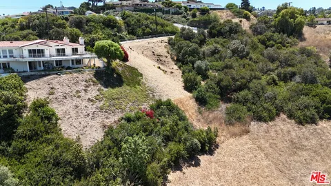 $950,000 | 14 Bronco Drive, Rancho Palos Verdes, CA 90275