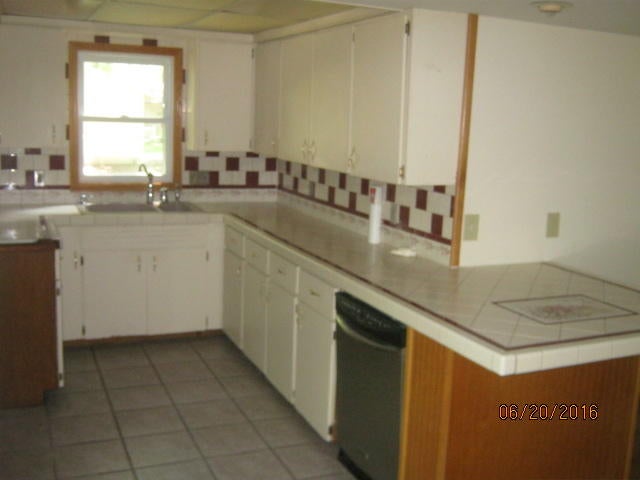 9042 High Road Roscommon, MI 48653 - Photo 10 of 16 Gallery Image 10