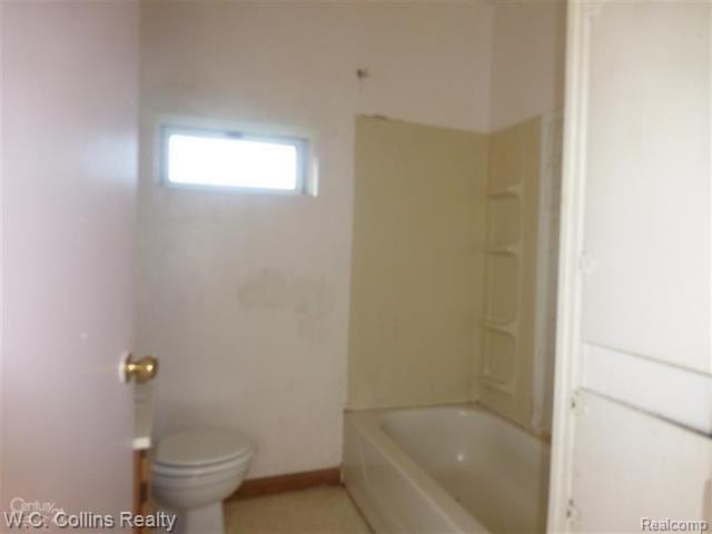 12240 Bryce Road Emmett, MI 48022 - Photo 13 of 24 13.JPG