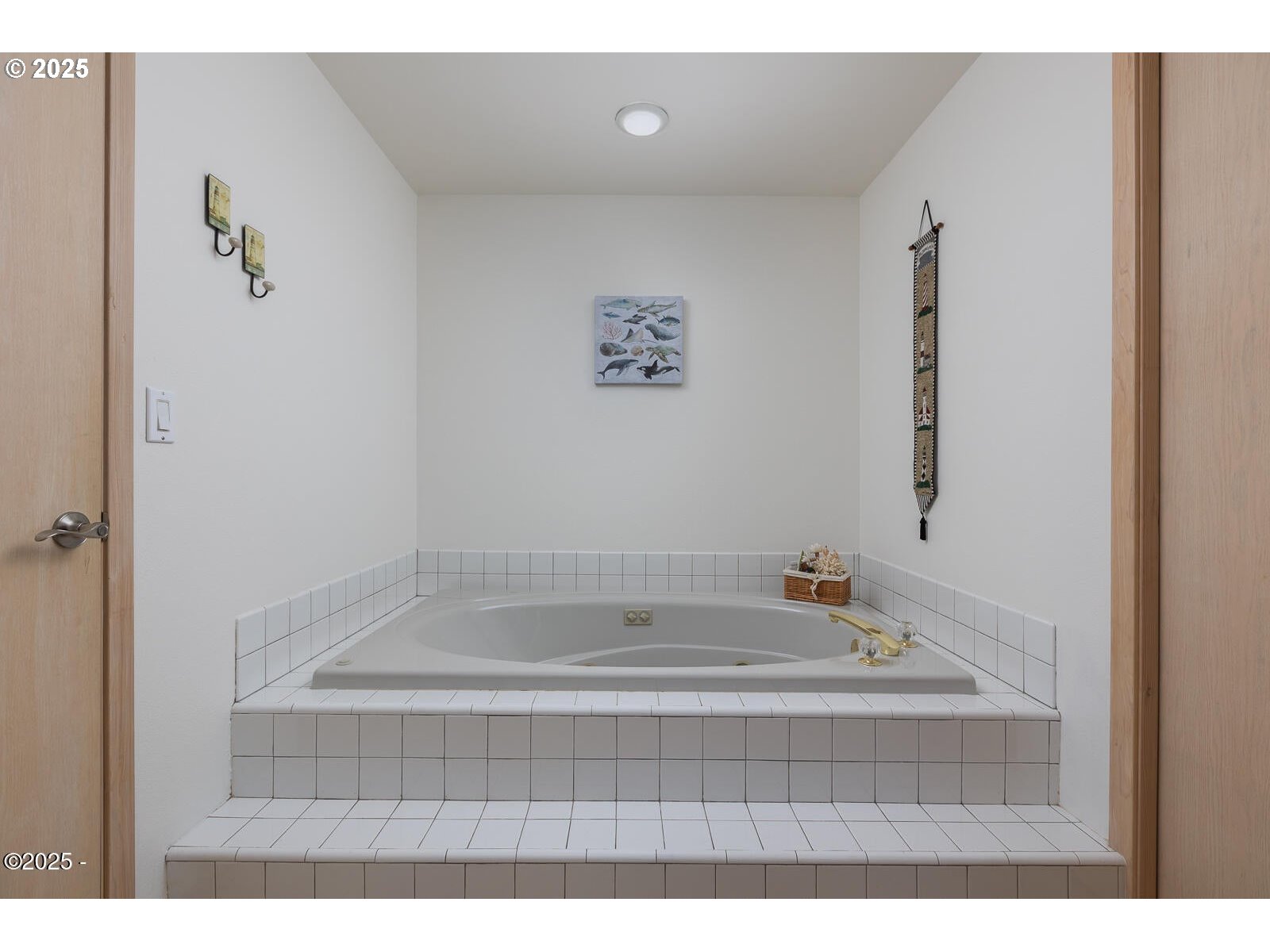 136 Southeast Larch Street Newport, OR 97365 - Photo 23 of 46