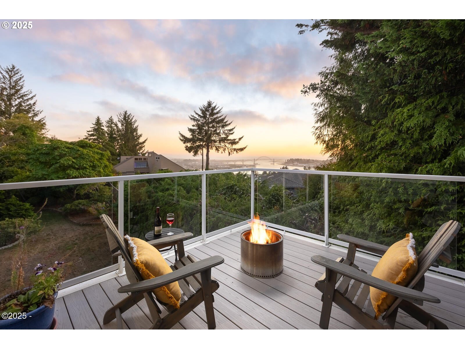 136 Southeast Larch Street Newport, OR 97365 - Photo 40 of 46