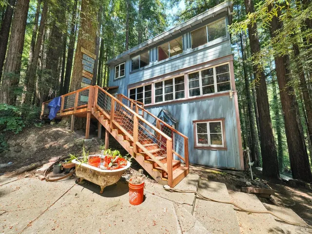 $299,000 | 17850 Santa Rosa Avenue, Guerneville, CA 95446