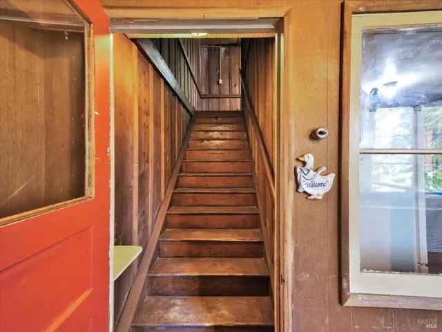 $299,000 | 17850 Santa Rosa Avenue, Guerneville, CA 95446