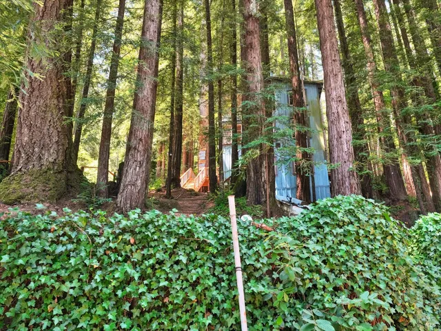 $299,000 | 17850 Santa Rosa Avenue, Guerneville, CA 95446