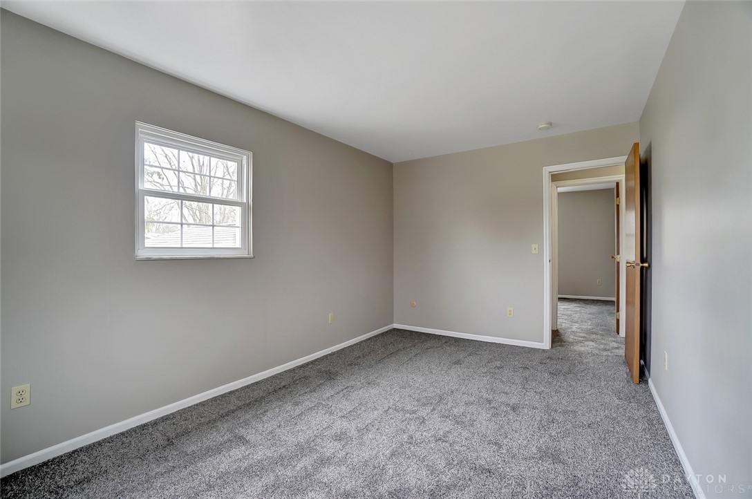 5200 Honeyleaf Way Riverside, OH 45424 - Photo 49 of 59