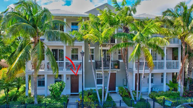 $4,500 | 122 Southwest 1st Avenue, Delray Beach, FL 33444