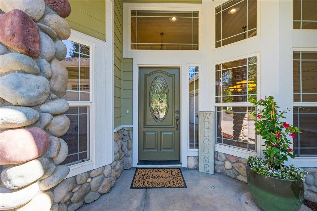 15890 Orchard Springs Road Grass Valley, CA 95945 - Photo 6 of 50