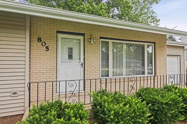 $209,900 | 805 Garfield Road, Harvard, IL 60033