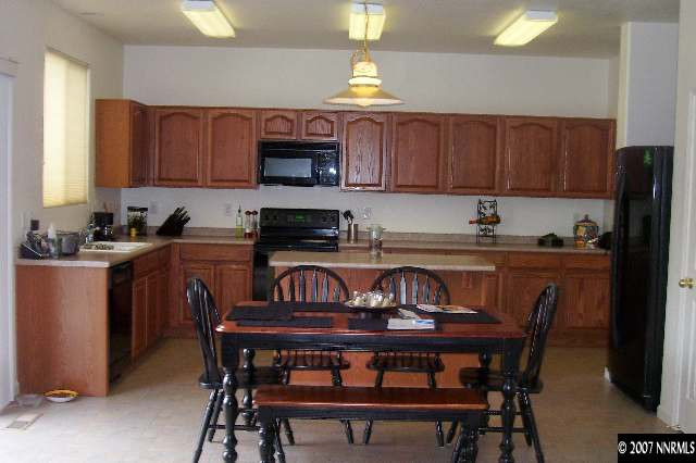 11075 Skylight Court Reno, NV 89506 - Photo 2 of 9 Photo 2