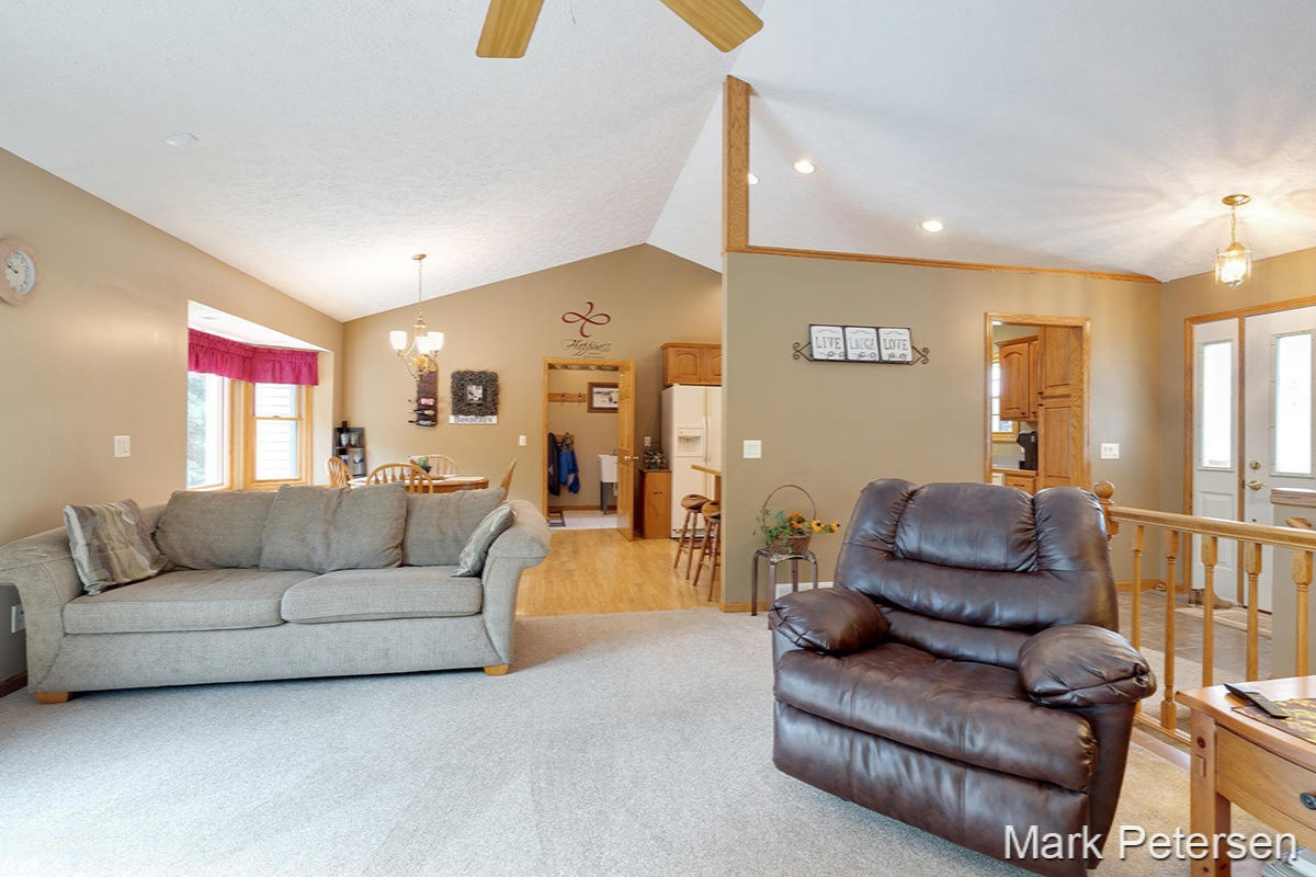 3089 South Lake Road Sidney, MI 48885 - Photo 7 of 34 IMG_1006