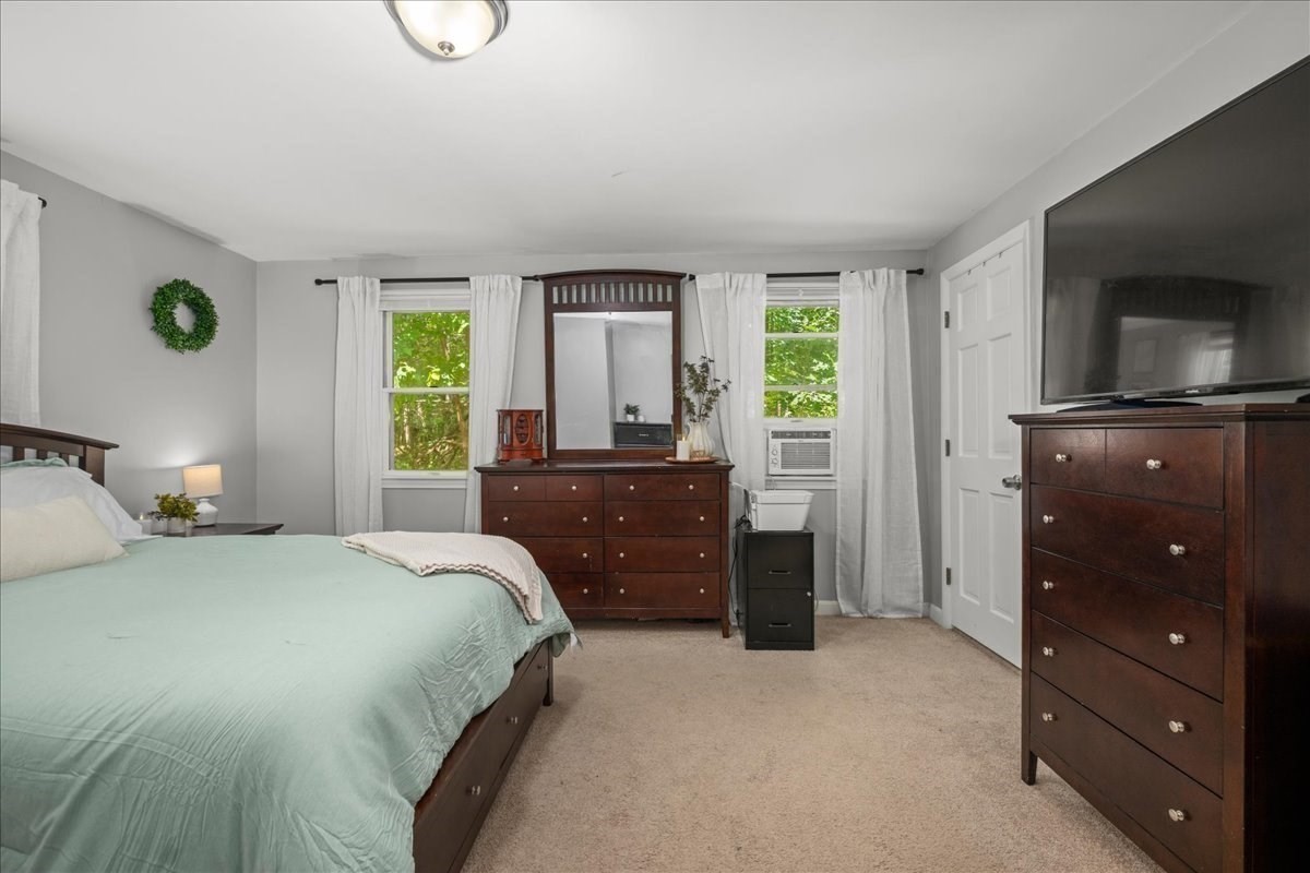 65 Carter Road Worcester, MA 01609 - Photo 13 of 36 Gallery Image 13