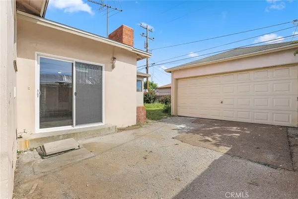 $700,000 | 1318 West Stockwell Street, Compton, CA 90222