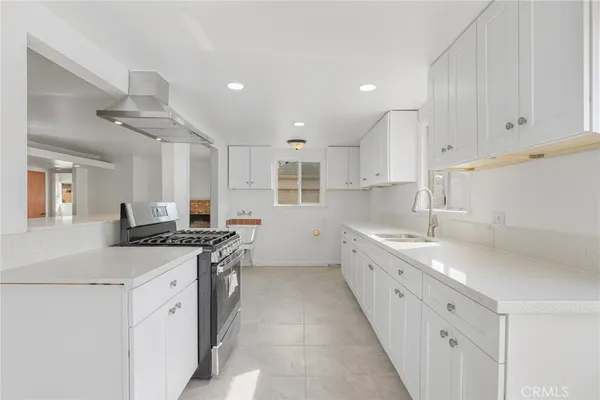 $700,000 | 1318 West Stockwell Street, Compton, CA 90222