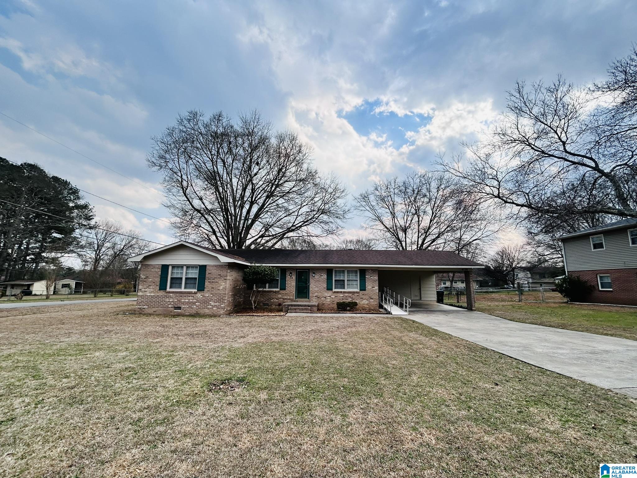 4136 Cloverdale Road Anniston, AL 36207 - Photo 1 of 21