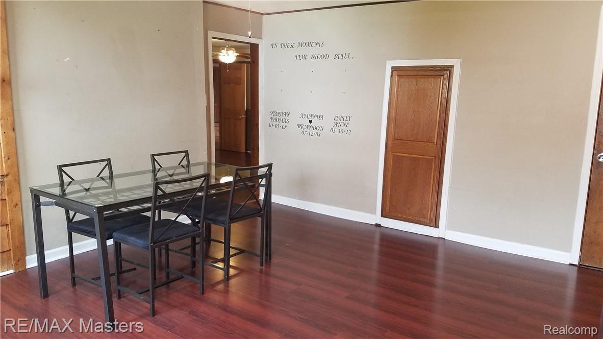 19031 Savage Road Belleville, MI 48111 - Photo 5 of 25 20181029_132437.jpg