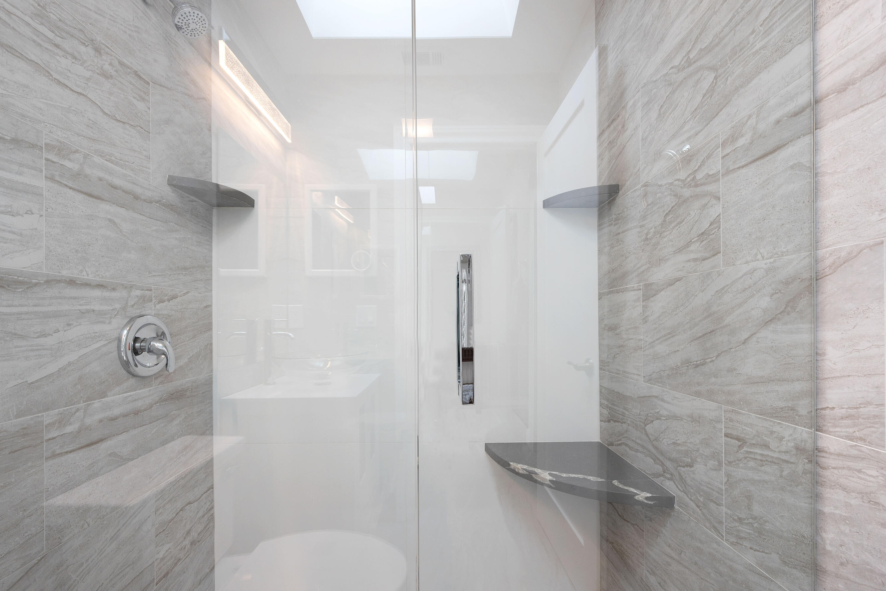 7 Ridge Pointe Drive, Unit C Boynton Beach, FL 33435 - Photo 22 of 28 Guest Bathroom Shower