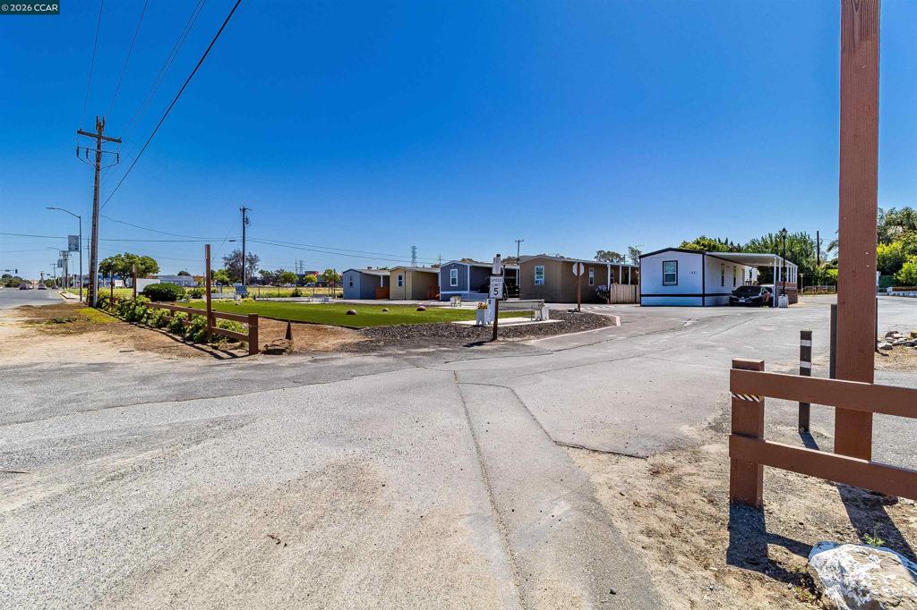 5751 Bridgehead Road Oakley, CA 94509 - Photo 31 of 32