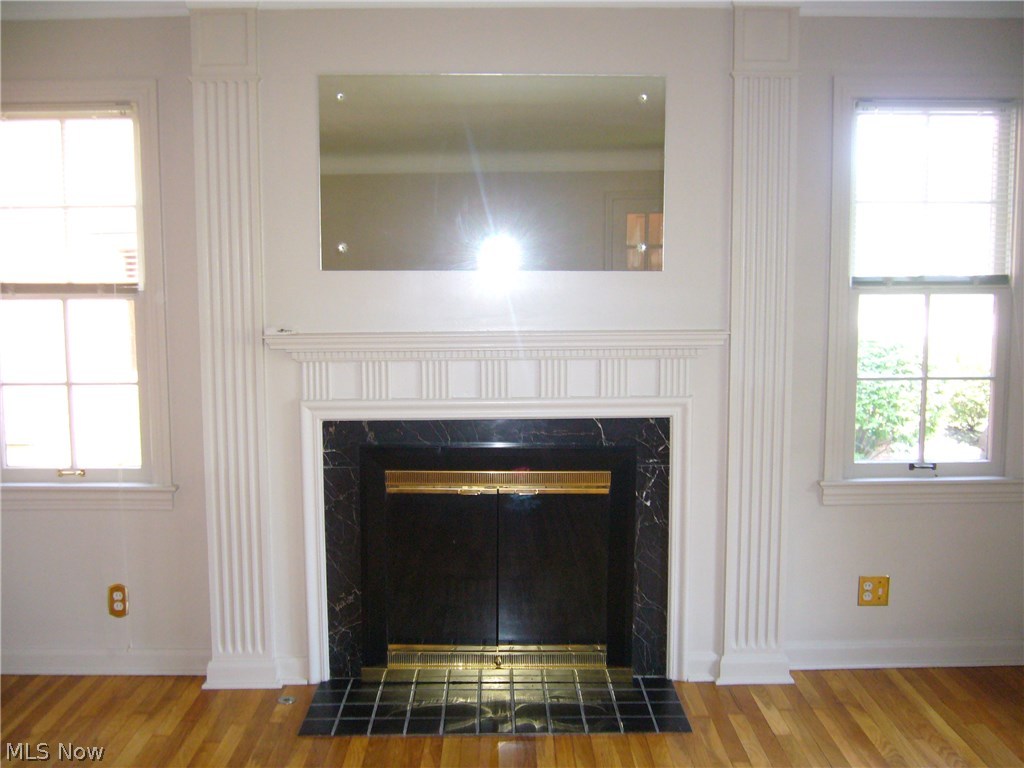 3820 Hillbrook Road Cleveland, OH 44118 - Photo 3 of 22 Gallery Image 3