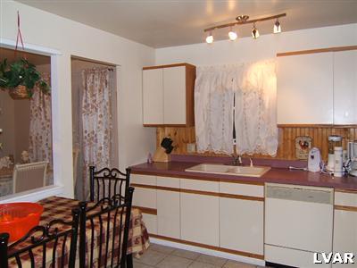 4488 Memphis Road Whitehall, PA 18052 - Photo 6 of 11 Kitchen