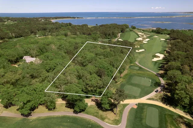 $5,100,000 | 7 Overview Lane, Oak Bluffs, MA 02557