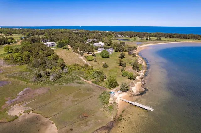$5,100,000 | 7 Overview Lane, Oak Bluffs, MA 02557