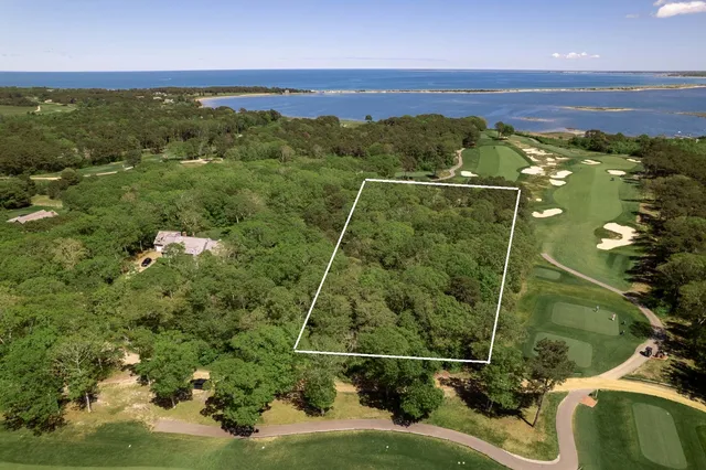 $5,100,000 | 7 Overview Lane, Oak Bluffs, MA 02557