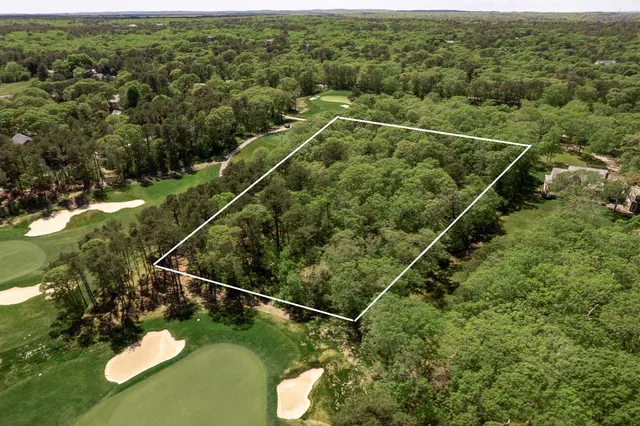 $5,100,000 | 7 Overview Lane, Oak Bluffs, MA 02557