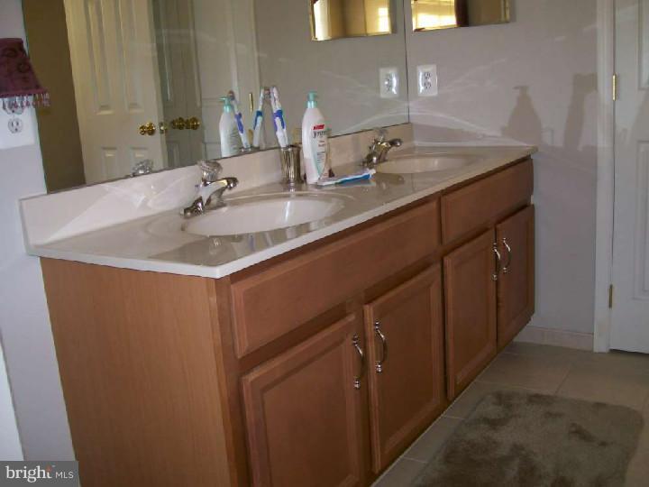 22 Cypress Point Road Westampton, NJ 08060 - Photo 14 of 25 Master Bathroom