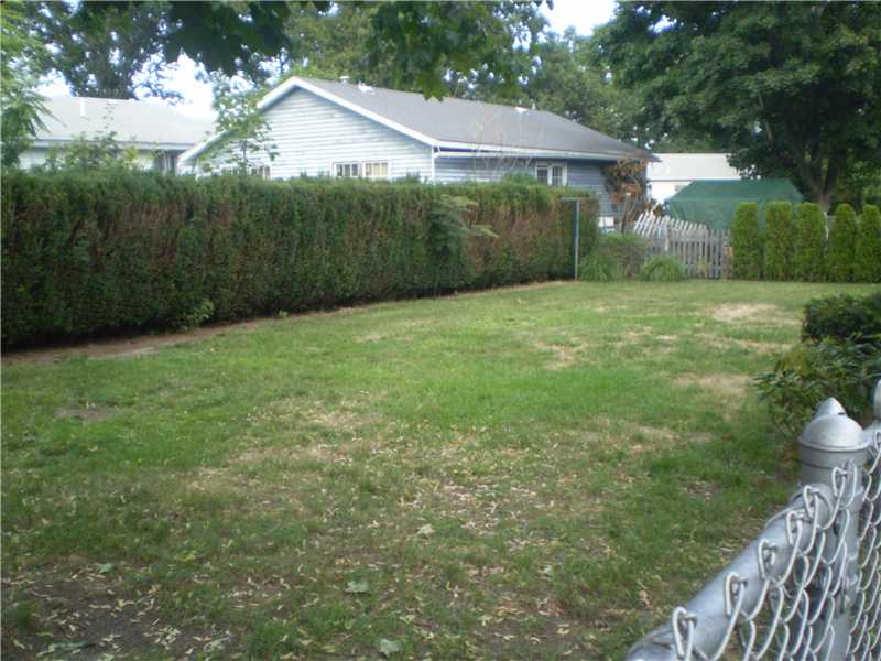 44 Togansett Road Providence, RI 02910 - Photo 15 of 16 Yard/Garden.