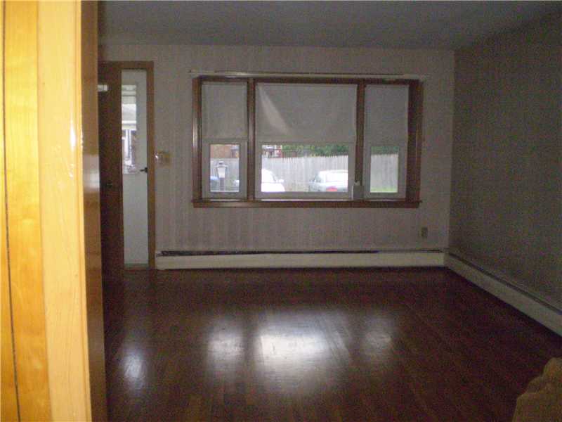 44 Togansett Road Providence, RI 02910 - Photo 5 of 16 Living Room.