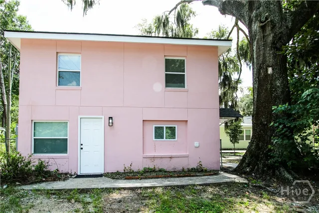 $1,200 | 1904 East 51st Street, Unit A, Savannah, GA 31404