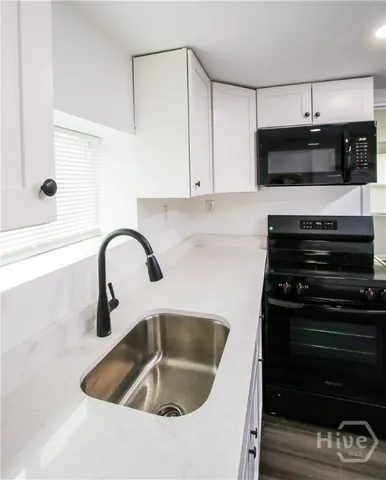 $1,200 | 1904 East 51st Street, Unit A, Savannah, GA 31404