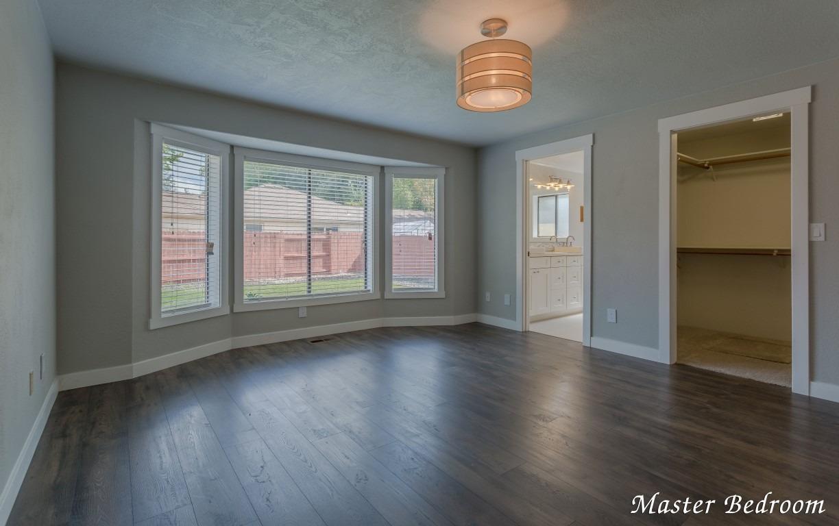2701 Roberts Road Medford, OR 97504 - Photo 4 of 35 Additional Photo