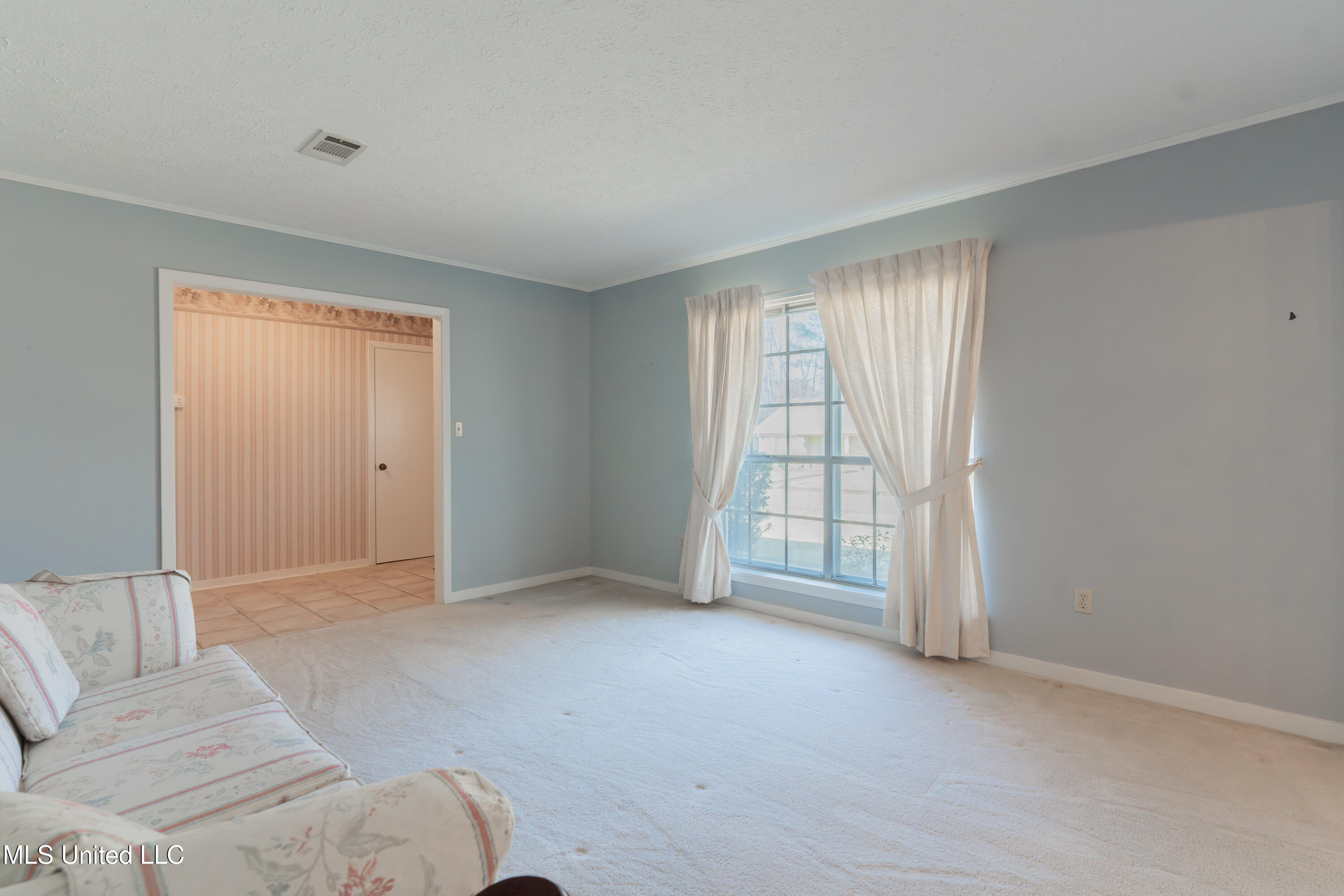 1417 Huntcliff Way Clinton, MS 39056 - Photo 11 of 56 11-FormalLivingRoom