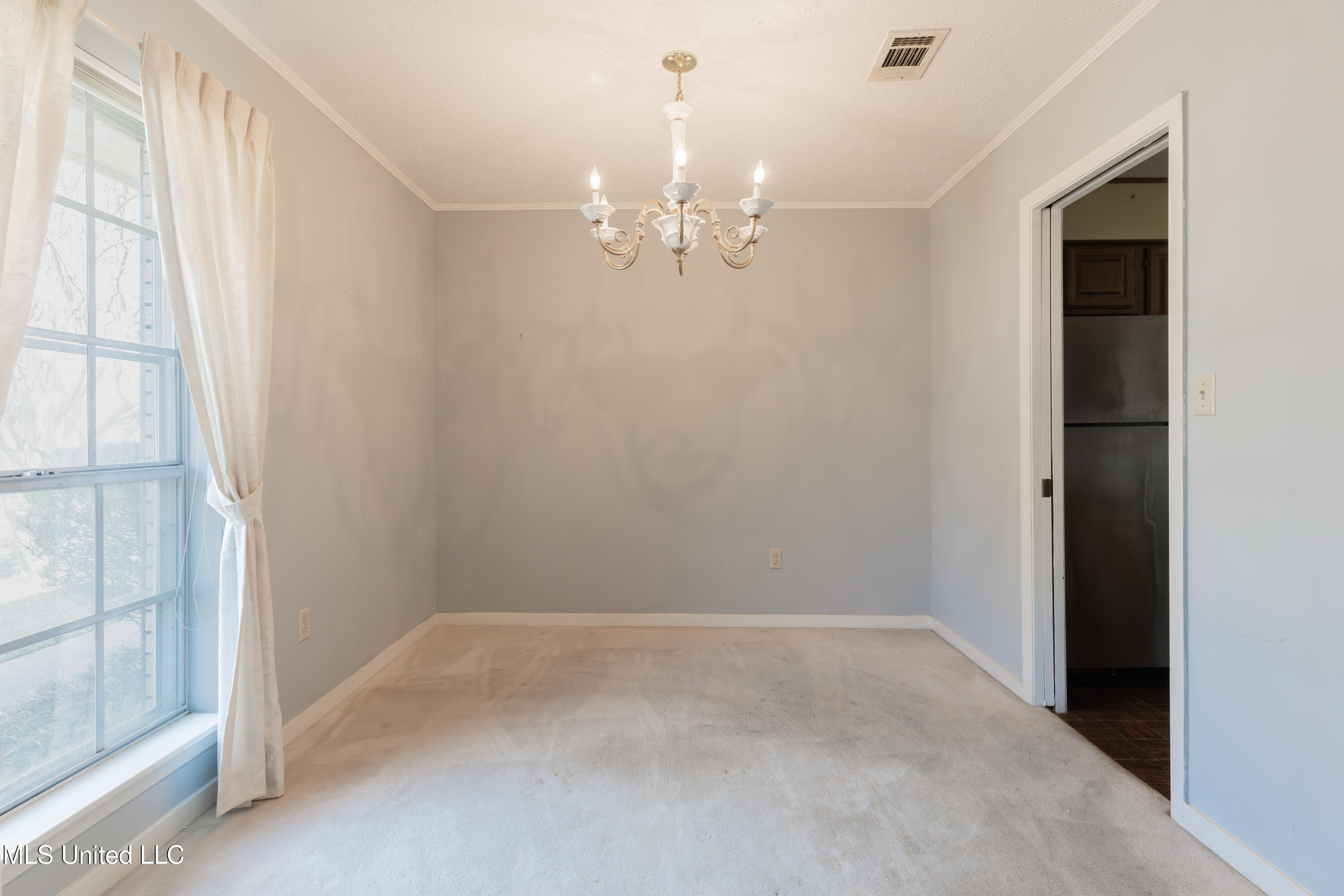 1417 Huntcliff Way Clinton, MS 39056 - Photo 12 of 56 12-DiningRoom