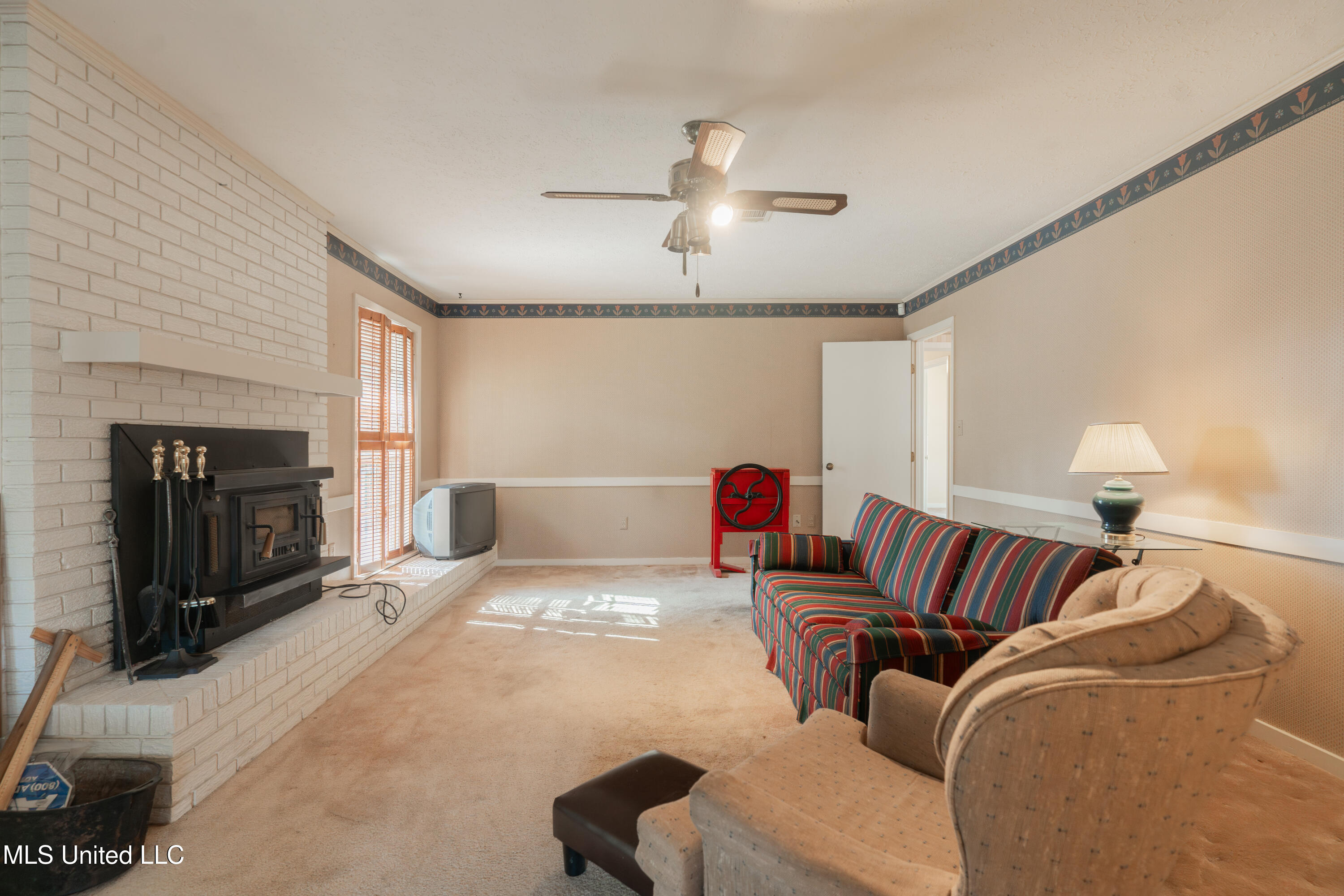 1417 Huntcliff Way Clinton, MS 39056 - Photo 19 of 56 19-LivingRoom