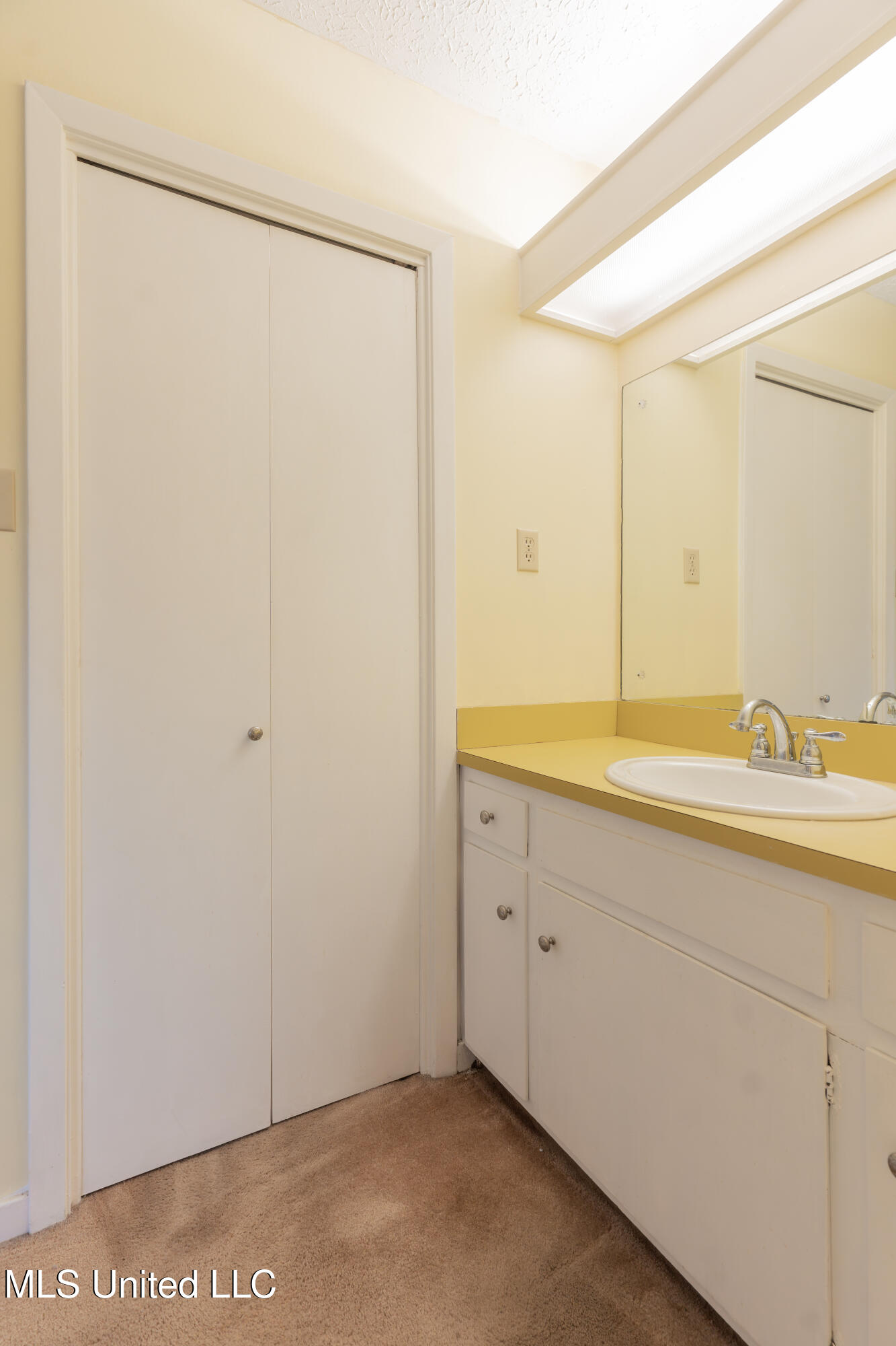 1417 Huntcliff Way Clinton, MS 39056 - Photo 29 of 56 29-PrimaryBathroom