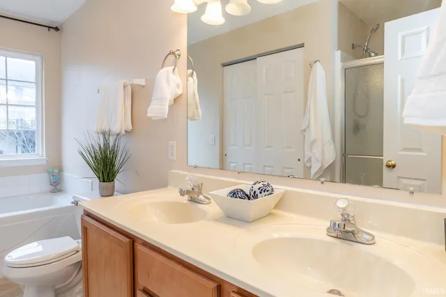 $399,900 | 4816 North Ashcroft Lane, Bloomington, IN 47404