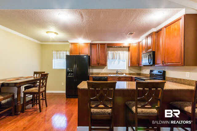 4208 North Chesterfield Drive Mobile, AL 36618 - Photo 5 of 21