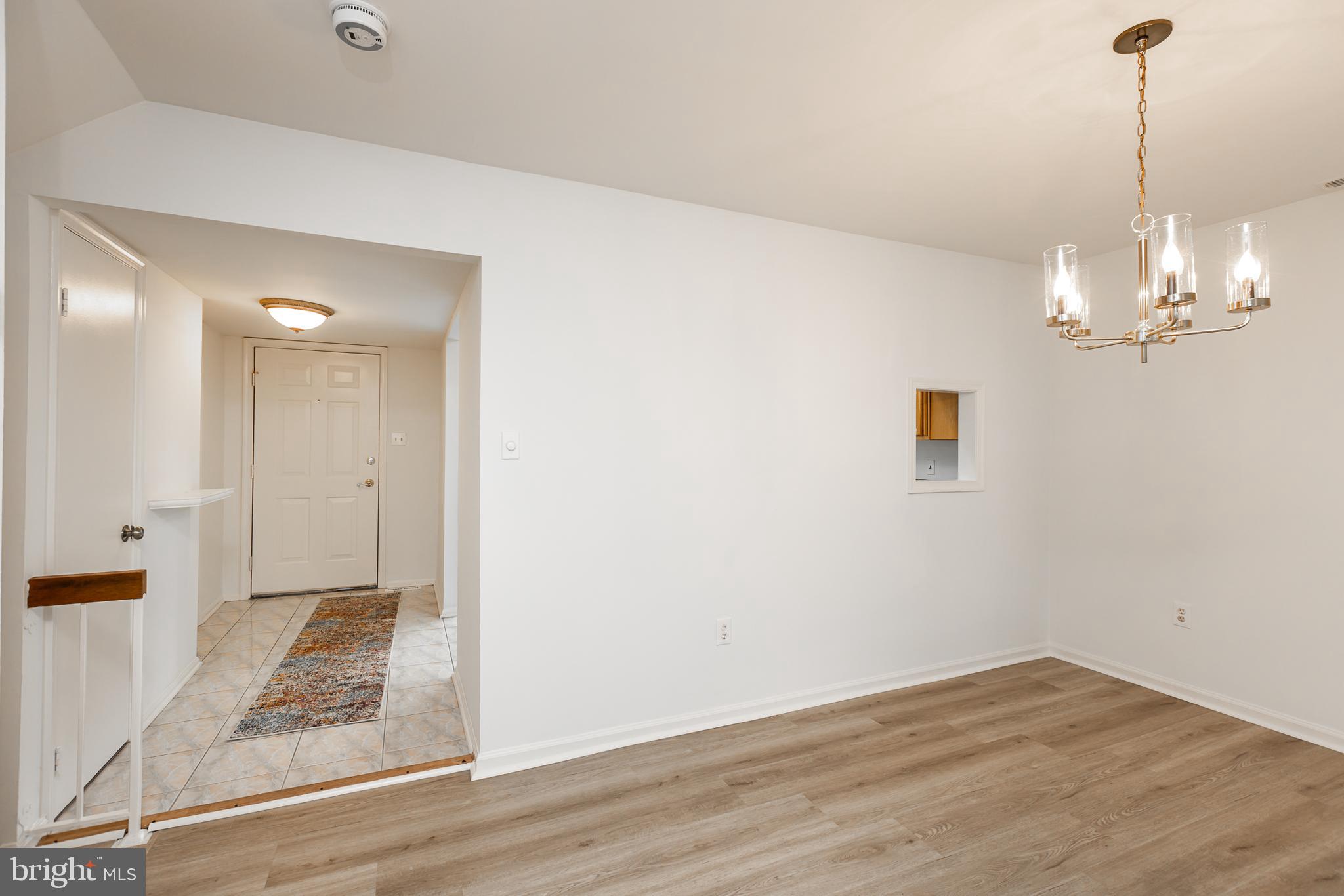 20 Tynewick Court, Unit 20 Silver Spring, MD 20906 - Photo 10 of 30 Foyer/Dining room