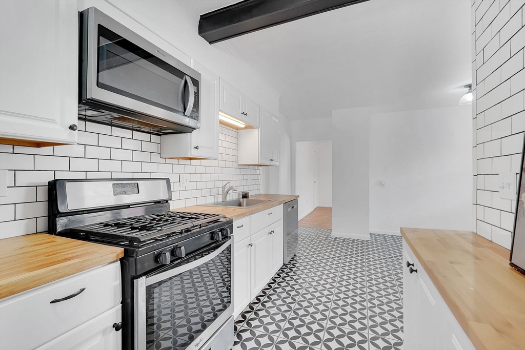 854-856 Sumner Avenue Springfield, MA 01108 - Photo 3 of 40 Gallery Image 3