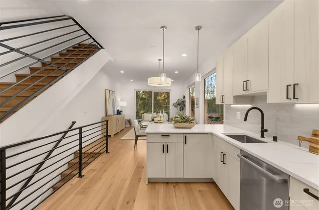 $934,990 | 12705 Northeast 144th Street, Unit F, Kirkland, WA 98034