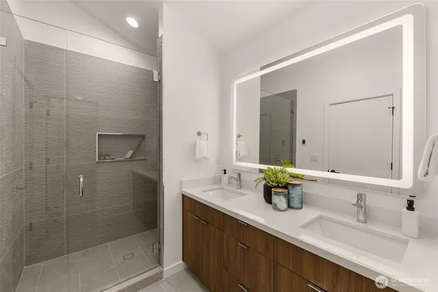 $934,990 | 12705 Northeast 144th Street, Unit F, Kirkland, WA 98034