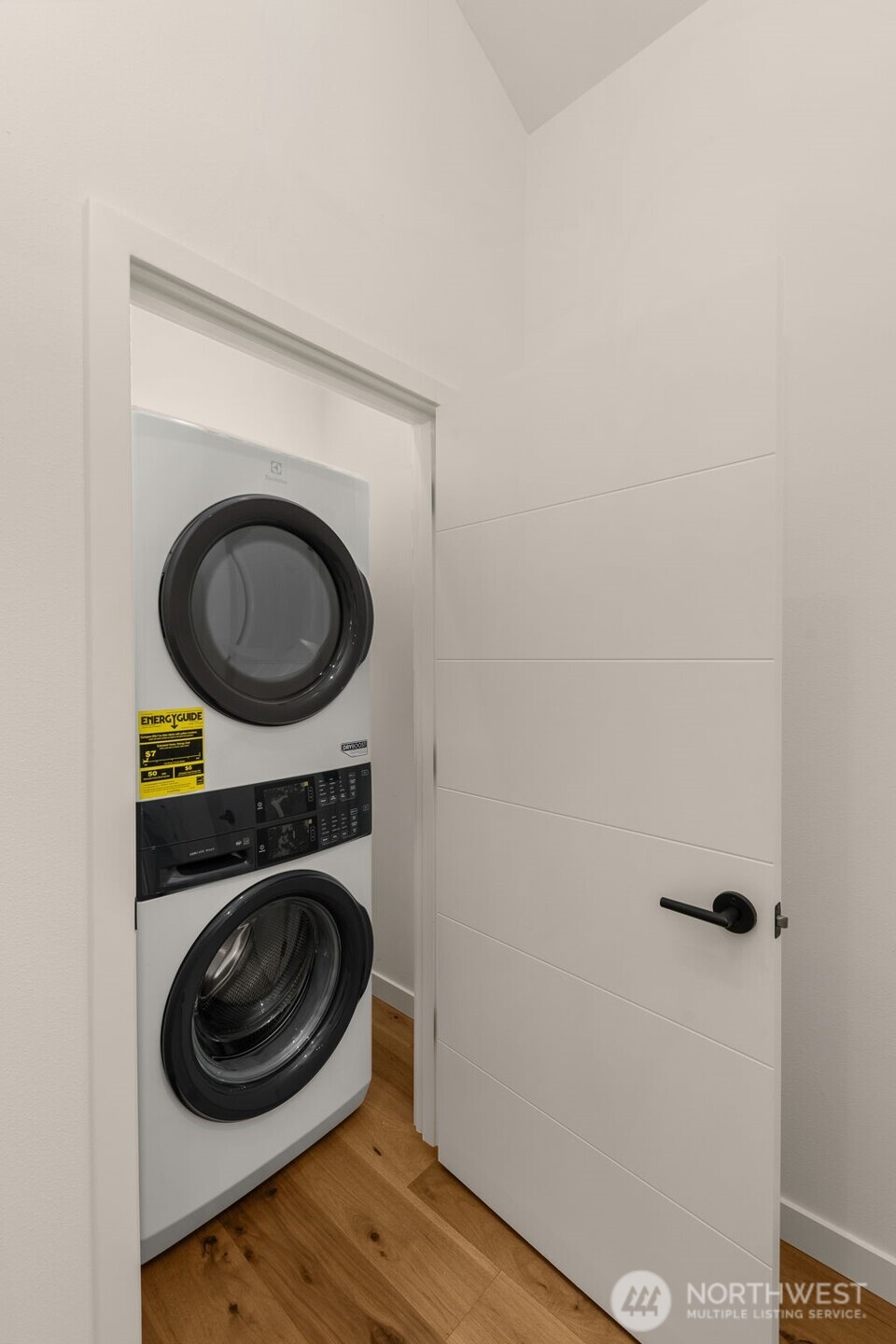 12705 Northeast 144th Street, Unit F Kirkland, WA 98034 - Photo 25 of 29